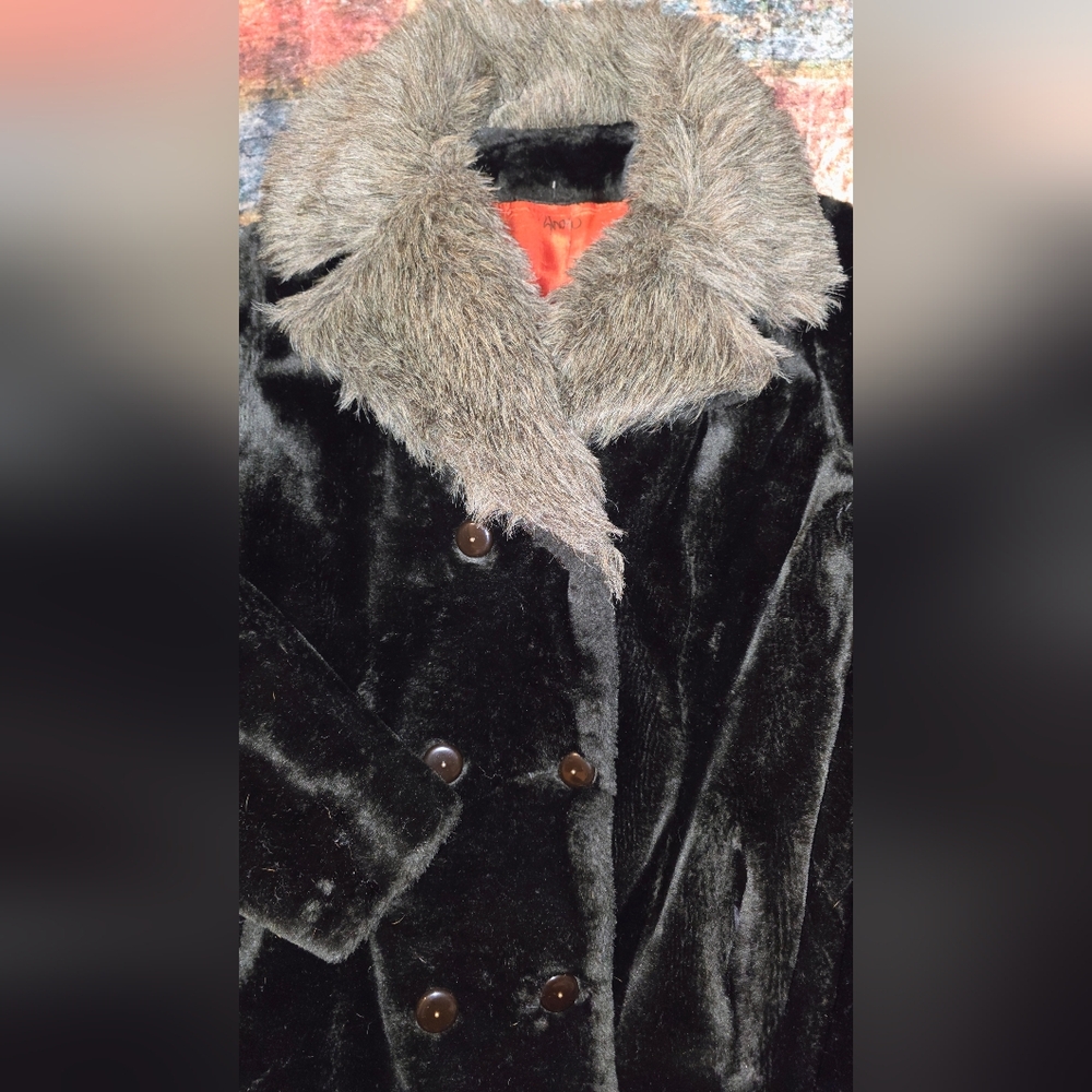 * PRICE IS FIRM** Penny Lane 1970's Faux Fur Black Coat with Gray Collar